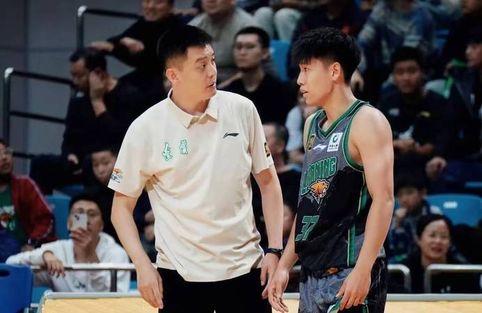 西藏男篮勇夺胜利，全队士气高涨的简单介绍