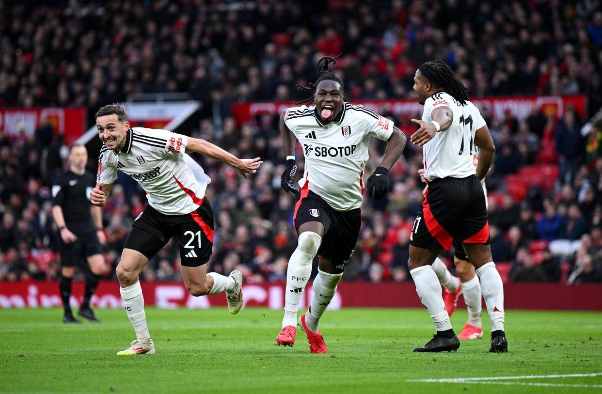 活塞队队长格兰特绝地狼狈，拼尽全力绝杀对手