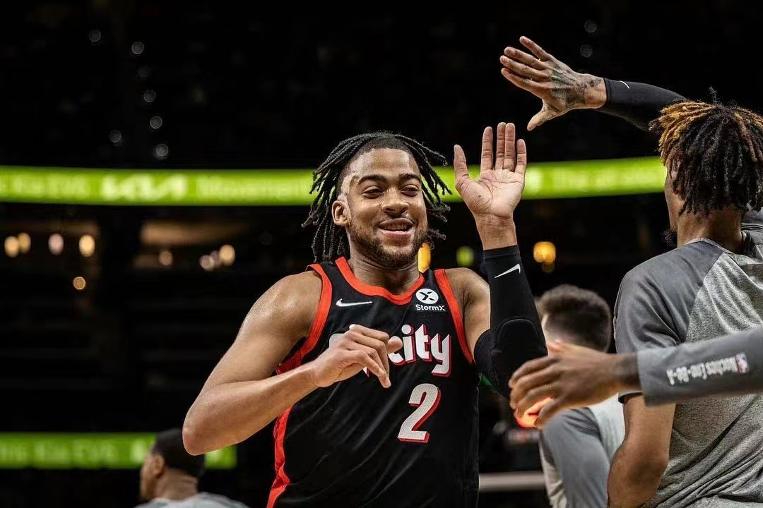 关于沃特福德虽败犹荣，主帅力挺球员表现的信息