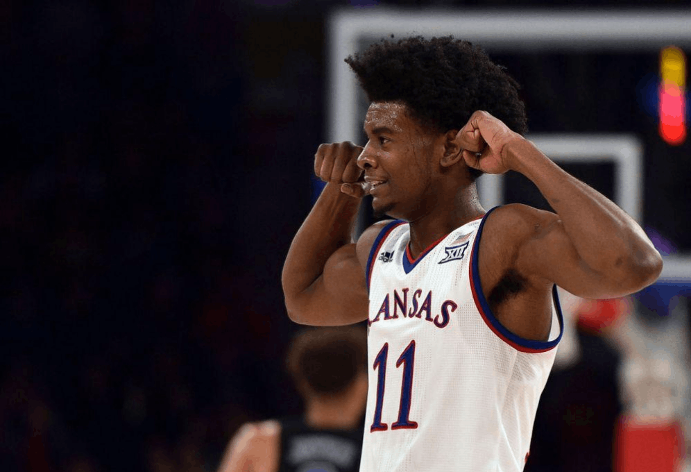 小牛队新秀表现出色得到主教练称赞 小牛队新秀表现出色得到主教练称赞