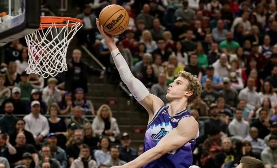 揭竿而起，球队凭借实力跻身决赛