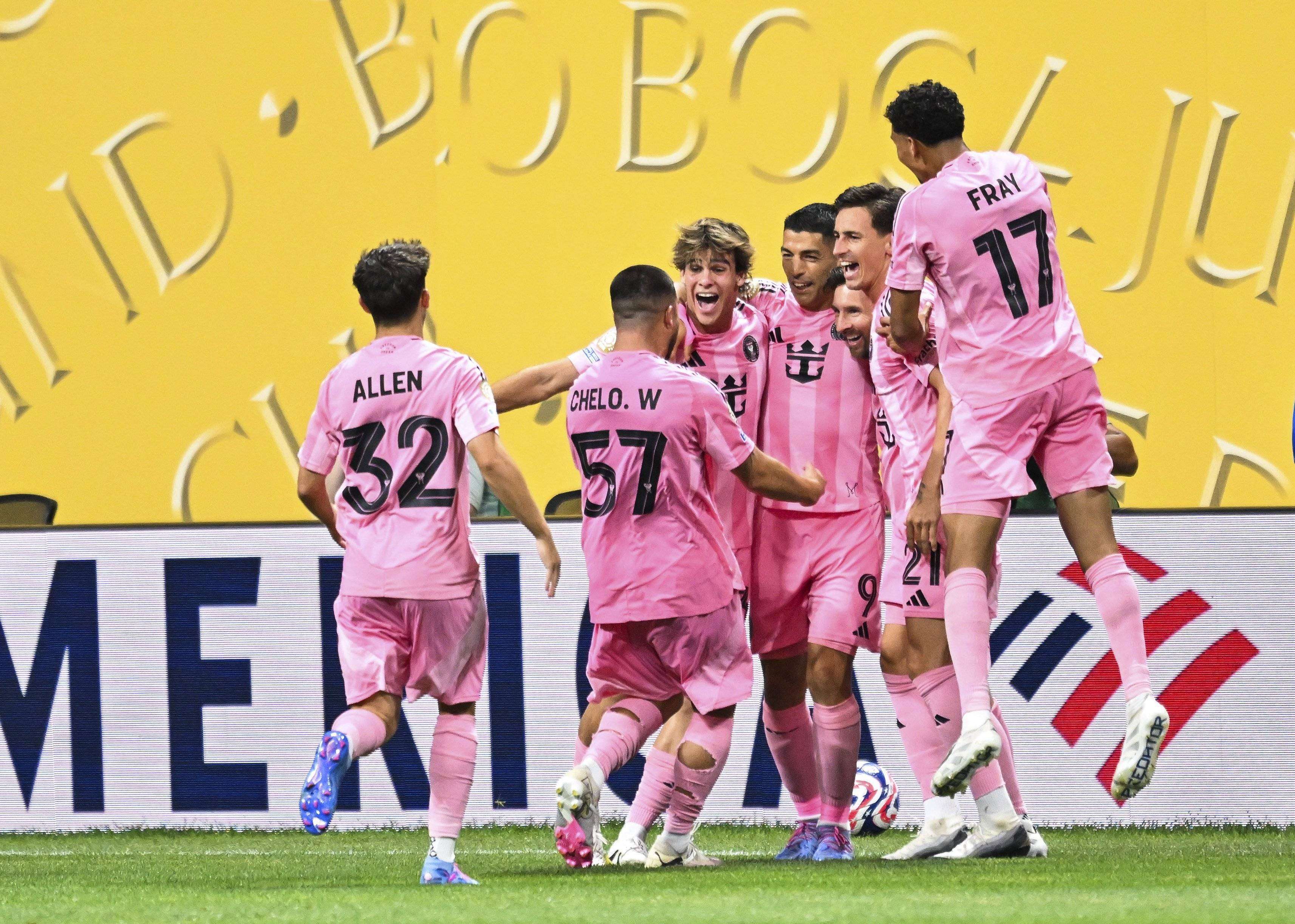 梅西子爆发神勇，帮助球队赢得关键胜利