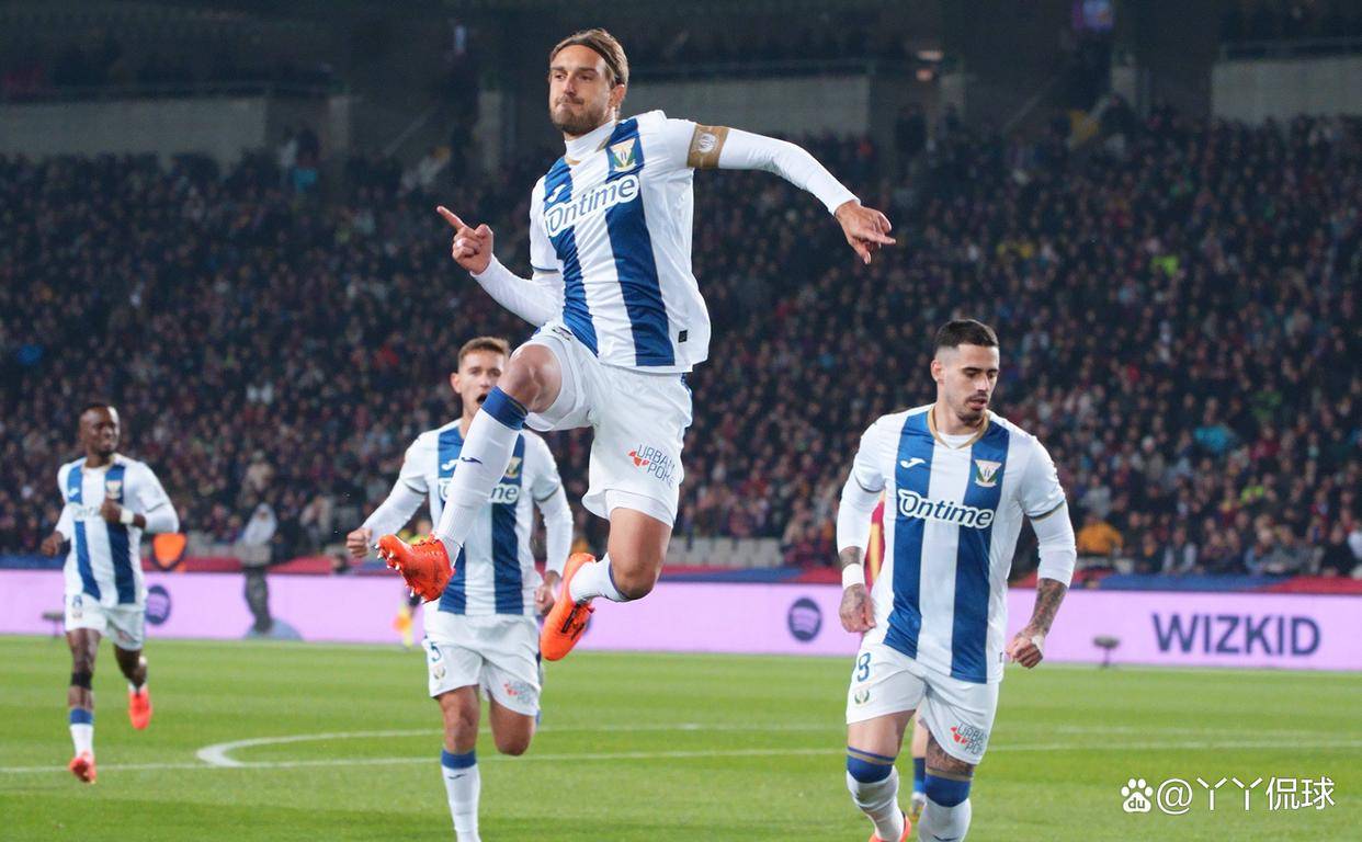 九游体育官网-关于瓦伦西亚惊艳出战，西甲劲旅表现抢眼的信息