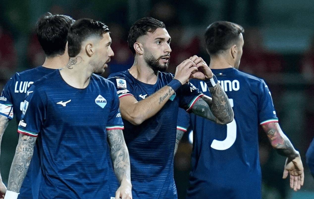 那不勒斯主场大胜,赛季表现持续稳定 那不勒斯主场大胜,赛季表现持续稳定