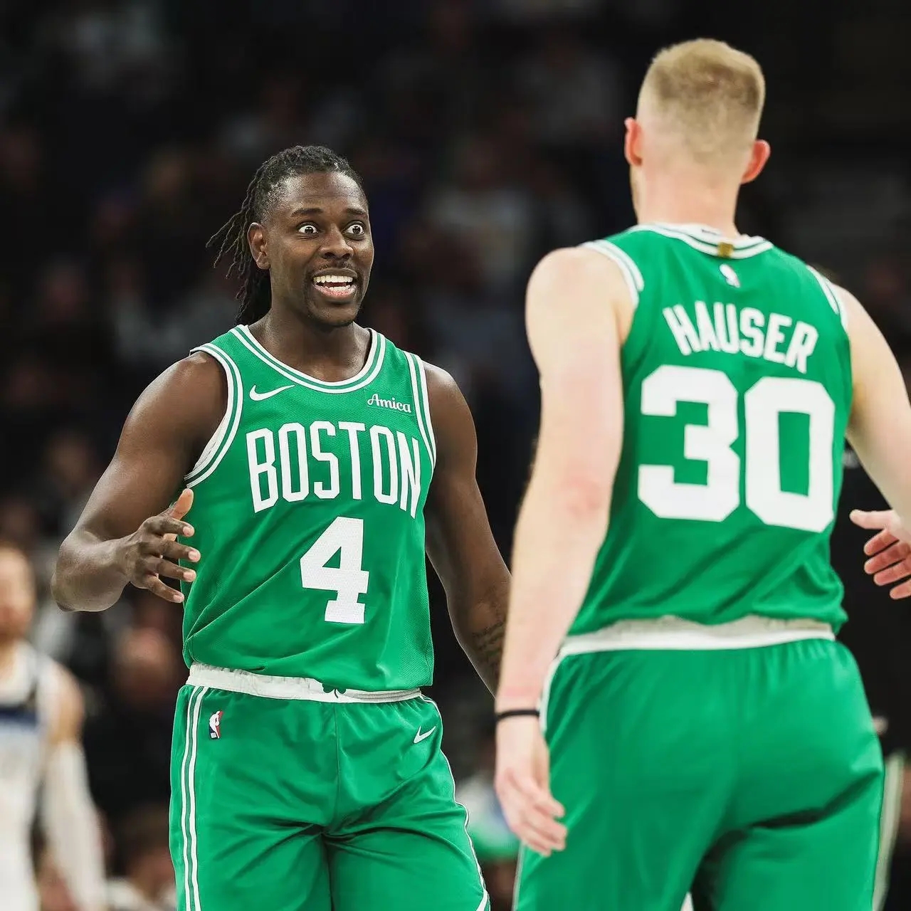 凯尔特人遭遇横扫，考辛斯轮休伤情成谜的简单介绍