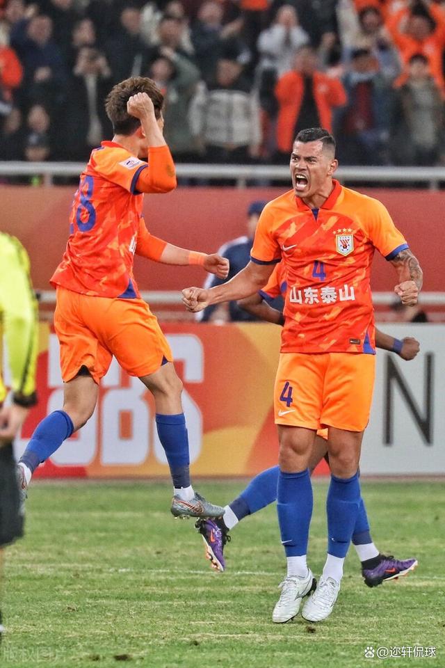 九游体育-关于上海海港对阵山东鲁能队，争分夺秒决胜负的信息