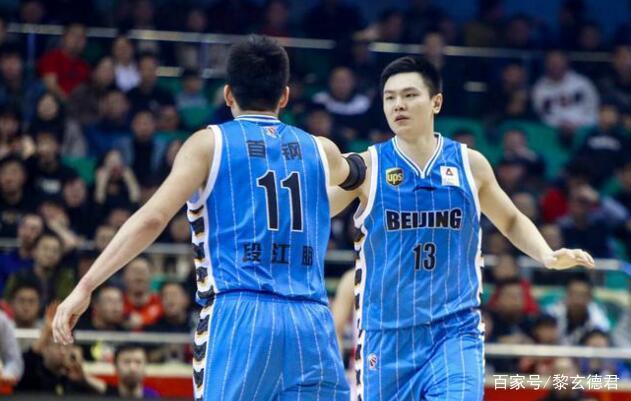 九游体育官方入口-小个子大手笔！朱彦西领衔首钢夺魁