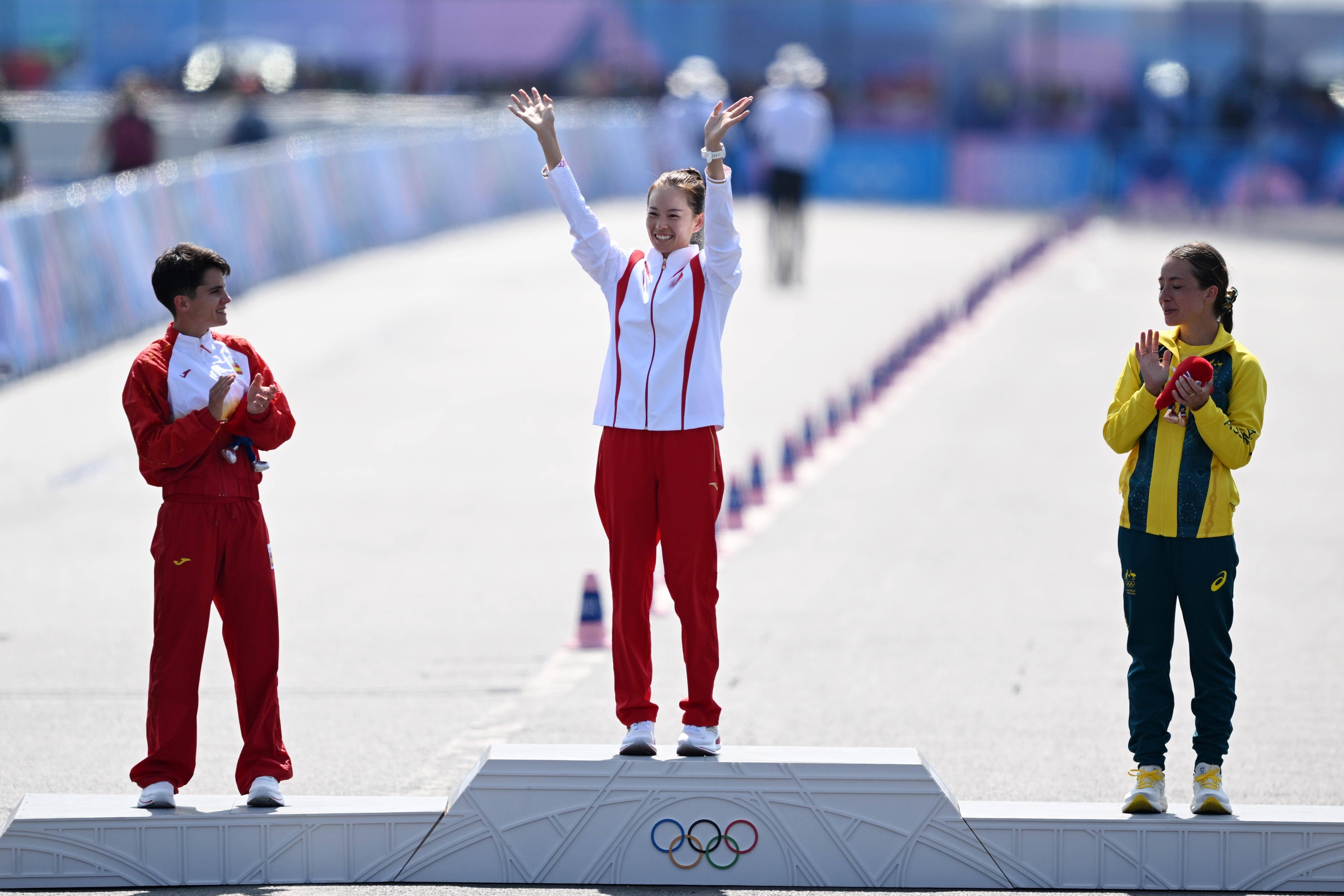 九游体育app-塞拉利昂田径运动员勇夺金牌