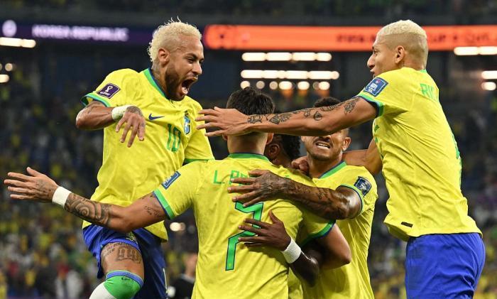 顶级足球赛事吸引全球球迷目光的简单介绍 顶级足球赛事吸引全球球迷目光的简单介绍