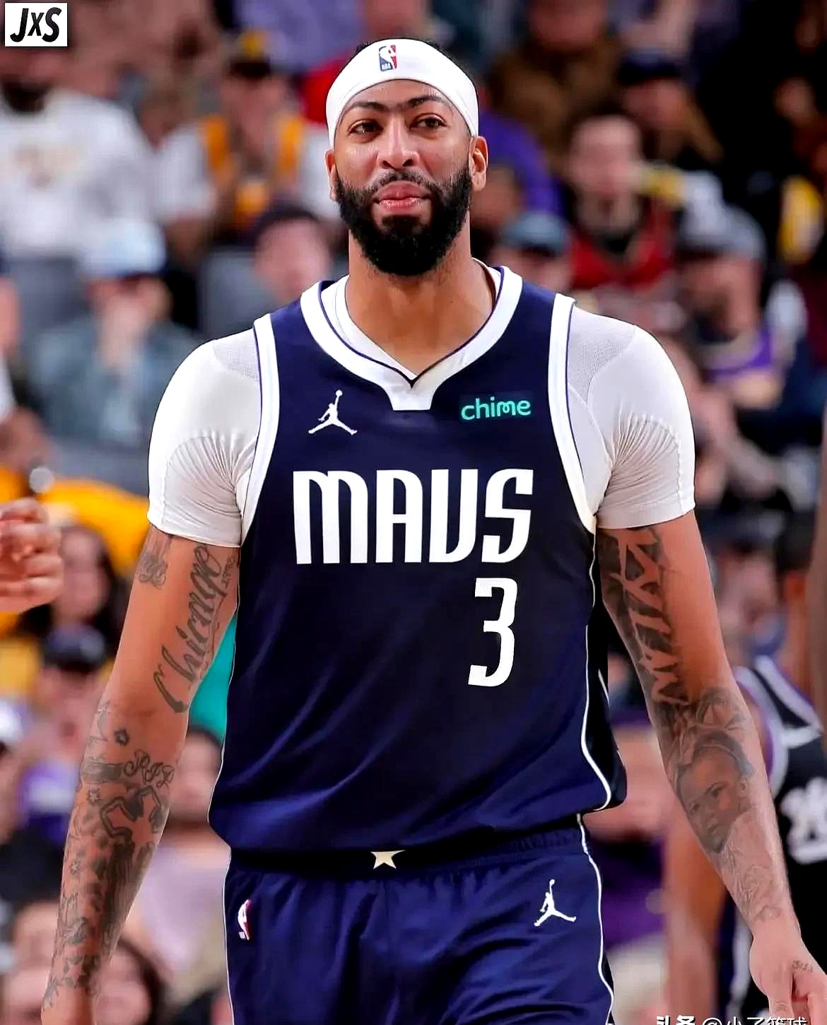 篮球巨星安东尼-戴维斯借强势表现力平探花的简单介绍