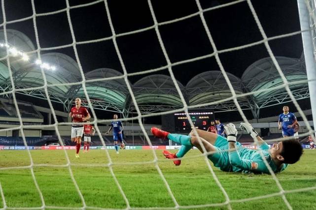 -埃及队在比赛中力挽狂澜赢得掌声！