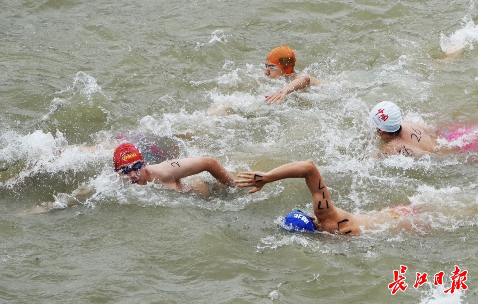 九游体育官方登录入口-关于队员超水平表现，力压群雄夺魁的信息