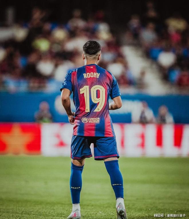 九游体育网页版入口-关于巴萨新援赢得球迷好评，表现出色惊艳的信息